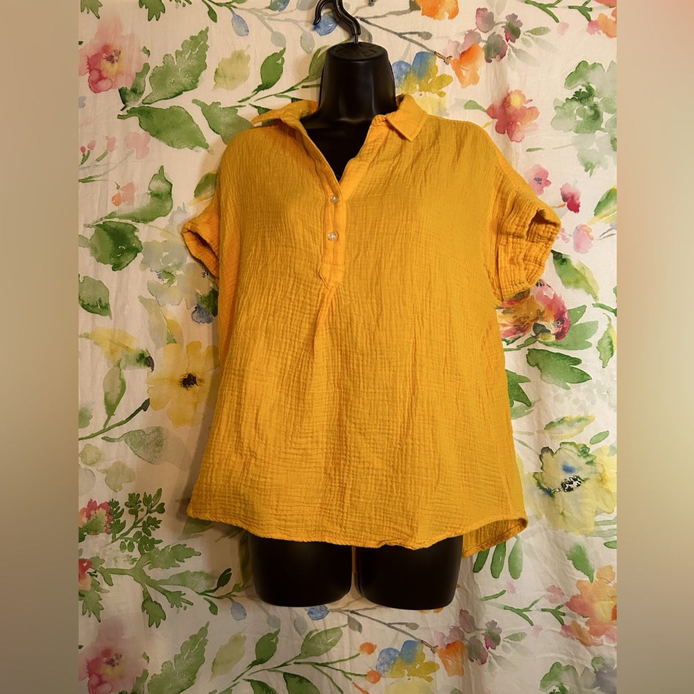 🍁🍁Mustard color vintage 100% cotton shorts sleeve top